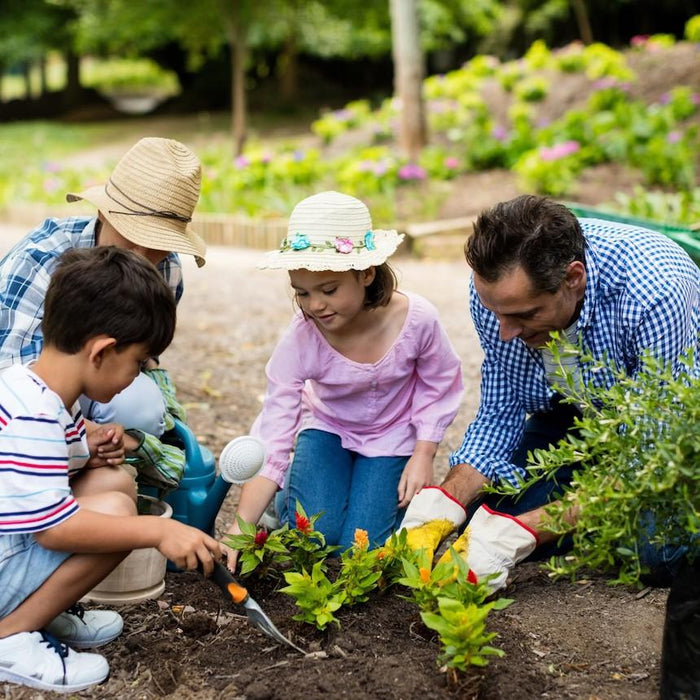 The Benefits and Importance of Gardening With Your Family